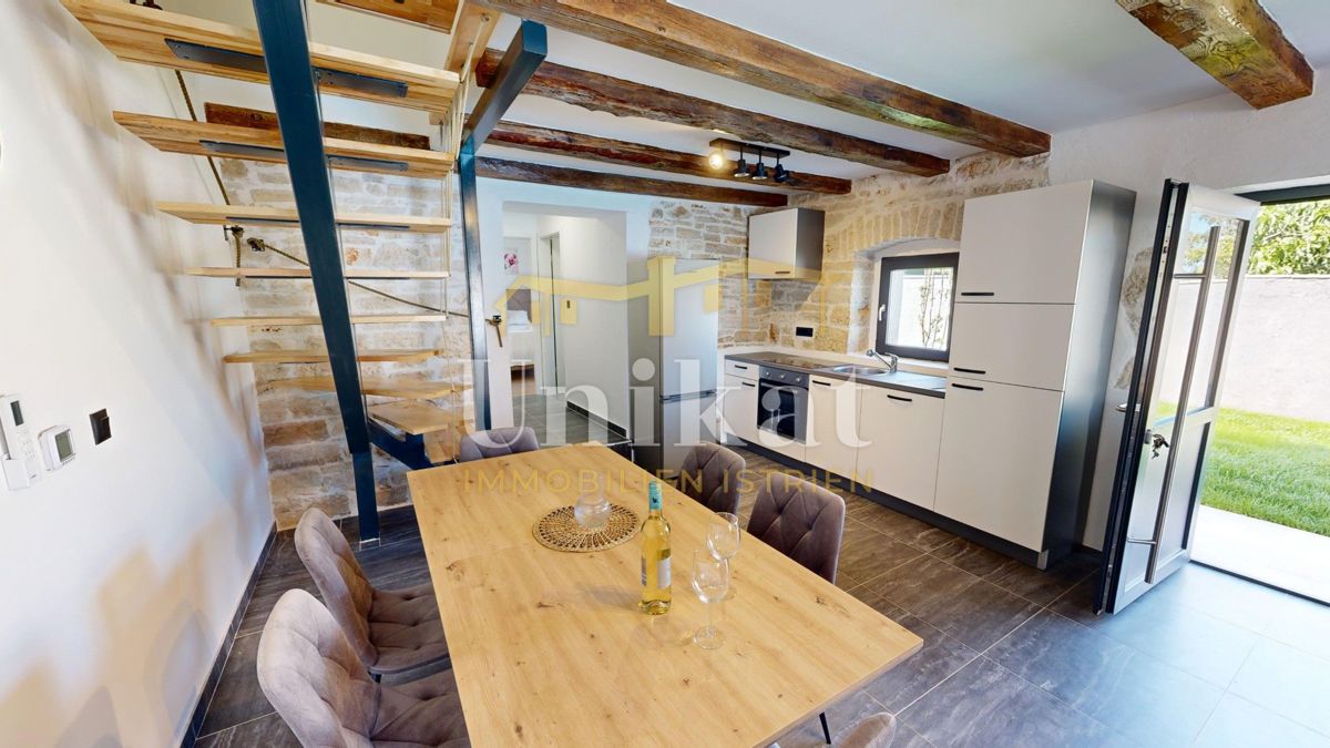 Casa in pietra ristrutturata vicino a Poreč